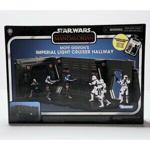 Star Wars Moff Gideon’s Imperial Light Cruiser Hallway & 3.75" Mandalorian